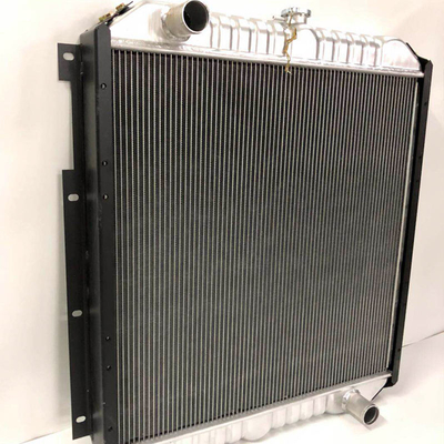 Réservoir d'eau de radiateur de pièces de rechange de Hydraulic Main Pump d'excavatrice pour E320 CAT Engine