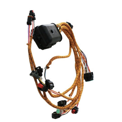 L'excavatrice du fabricant Purple Horn partie le faisceau de câbles interne E320D de la cabine