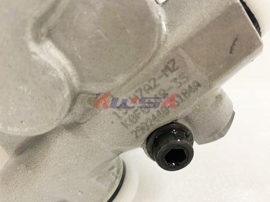 Pompe à engrenages de SH350-5 Sumitomo 2902440-3184A  Hydraulic Pump K3v180