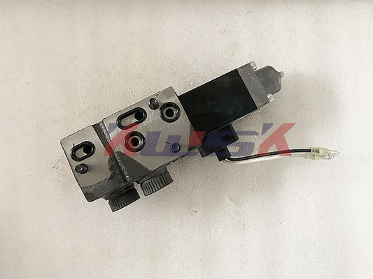 Excavatrice Hydraulic Pump Parts d'ensemble de vanne électromagnétique de HD1430 HD820 Kato Excavator Parts K3V112